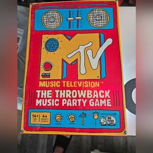 BRAND NEW ** MTV Retro Music Party Game in Red and Blue